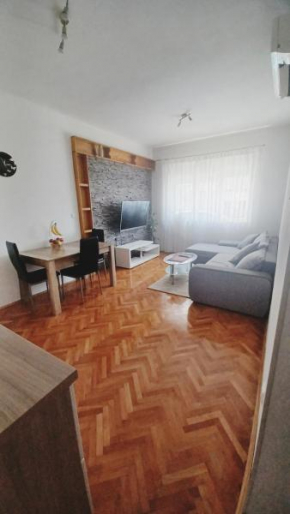 Apartman Dora